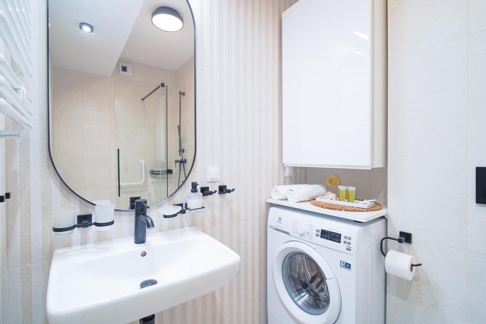 Lulu Apartments - Pod Masztami - Apartament Dwupokojowy - Basen Silownia Parking Колобжег Екстер'єр фото
